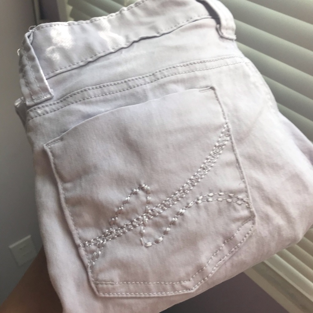 Jeans💜 - Picture 6 of 7